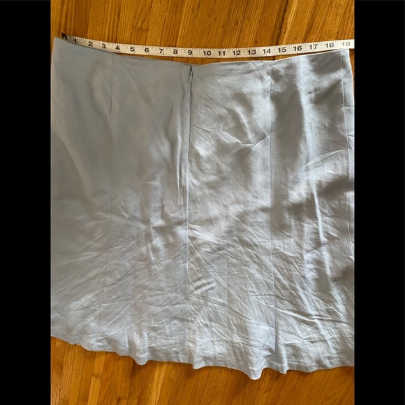 ENCORE, light blue linen lined skirt. Size 16 - Picture 6 of 7